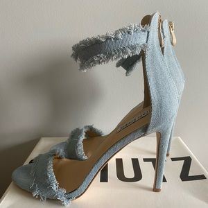 Denim heel